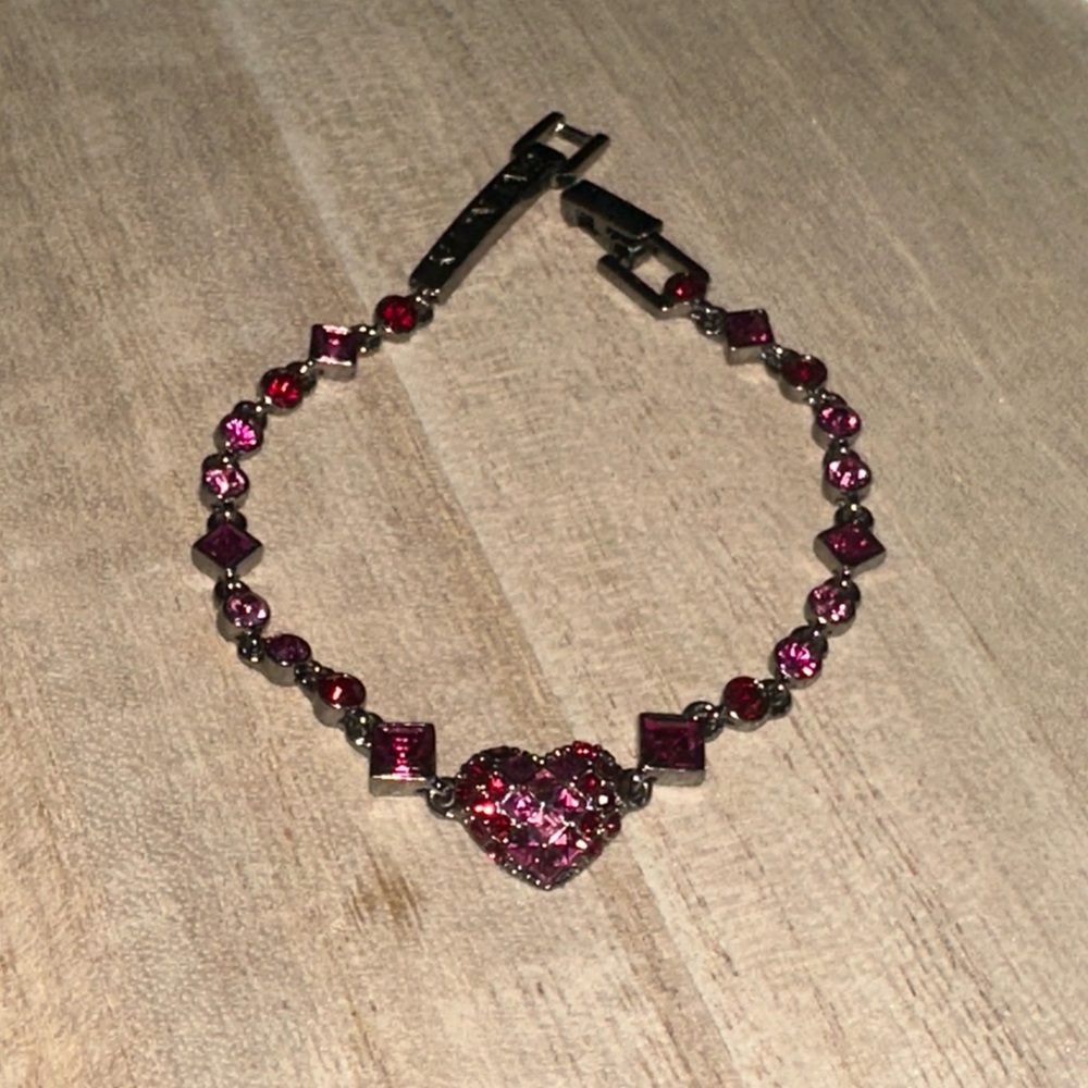 SOLD 🛑 Vintage Givenchy Heart Bracelet